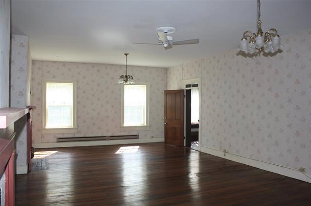 Master Bedroom - Facing East